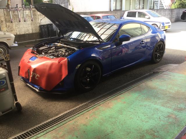 アマリーオイル交換のBRZです。