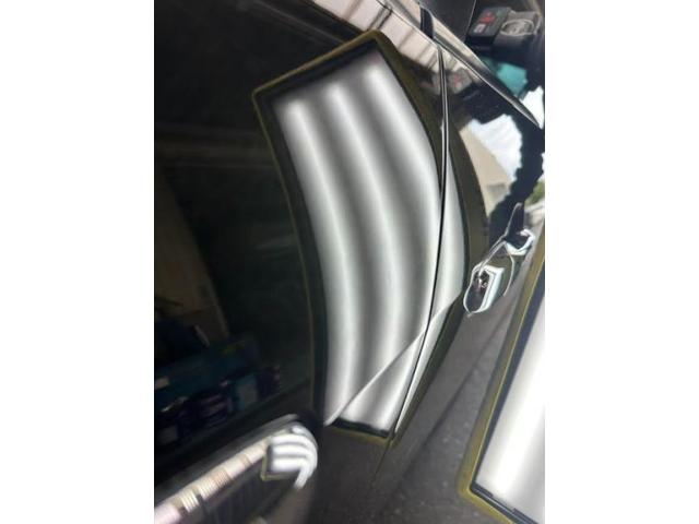 マツダ　ＭＰＶ　デントリペア　ドア凹み　修理