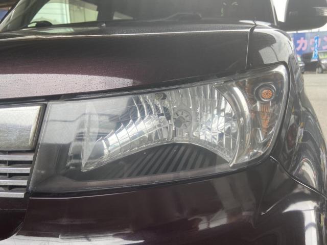 トヨタ bB QNC21 ヘッドライトクリーニング ヘッドライト磨き ヘッドライトコーティング 「姫路市　タイヤ交換・修理・車検・点検・鈑金塗装　お車の事ならライフオートへ」