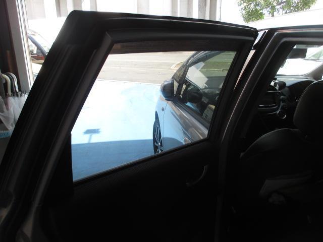 フィットシャトル　フィルム施工