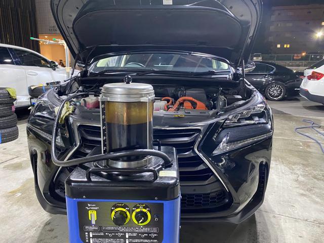 レクサス　NX300h ハイブリッド オイル交換　大阪市　羽曳野市　藤井寺市　富田林市　八尾市　堺市