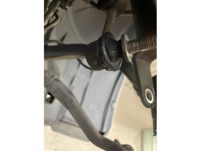 レクサス LS  スタビリンク　交換　取り替え　大阪市　羽曳野市　藤井寺市　富田林市　八尾市　堺市