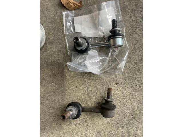 レクサス LS  スタビリンク　交換　取り替え　大阪市　羽曳野市　藤井寺市　富田林市　八尾市　堺市