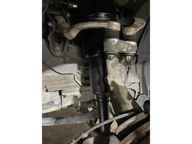 レクサス　LS エアサス　サスペンション　足回り　交換　取付　大阪市　羽曳野市　藤井寺市　富田林市　八尾市　堺市