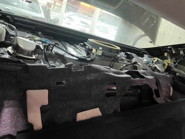 レクサス　LS エアサス　サスペンション　足回り　交換　取付　大阪市　羽曳野市　藤井寺市　富田林市　八尾市　堺市