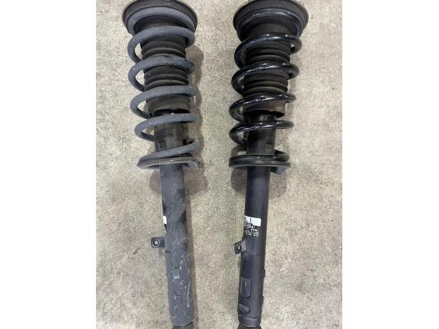 トヨタ マークX フロントショック ショック 交換 取付 整備 大阪 トヨタ マークX フロントショック ショック 交換 取付 整備 大阪