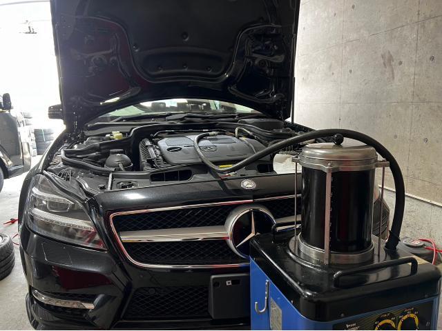 ベンツ　W218 C218 CLS クラス　シューティングブレーク　CLS SB オイル交換　オイルフィルター交換　オイルエレメント交換　大阪市　羽曳野市　藤井寺市　富田林市　八尾市　堺市