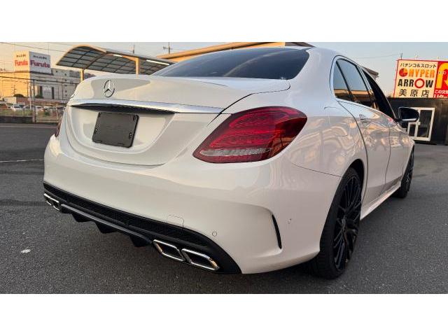 メルセデス・ベンツ　W205 Cクラス　C63仕様　キャリパー塗装　AMG仕様　社外ホイール　デモカー　ディフューザー　関西　近畿　大阪府　大阪市　羽曳野市　藤井寺市　富田林市　八尾市　堺市　美原区