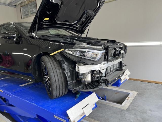 メルセデス・ベンツ　CLS53 パナメリカーナグリル交換　取り付け　カスタム　株式会社ワイズ 無料代車　当日車検OK　岸和田　和泉　泉佐野　堺　貝塚　忠岡　高石　熊取