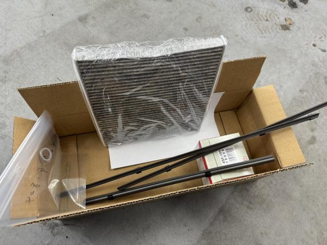 スズキ　エブリィワゴン　車検前整備　エンジンオイル　オイルフィルター　エアコンフィルター　前後ワイパーゴム　交換　整備　株式会社ワイズ 無料代車　当日車検OK　岸和田　和泉　泉佐野　堺　貝塚　忠岡　高石　熊取