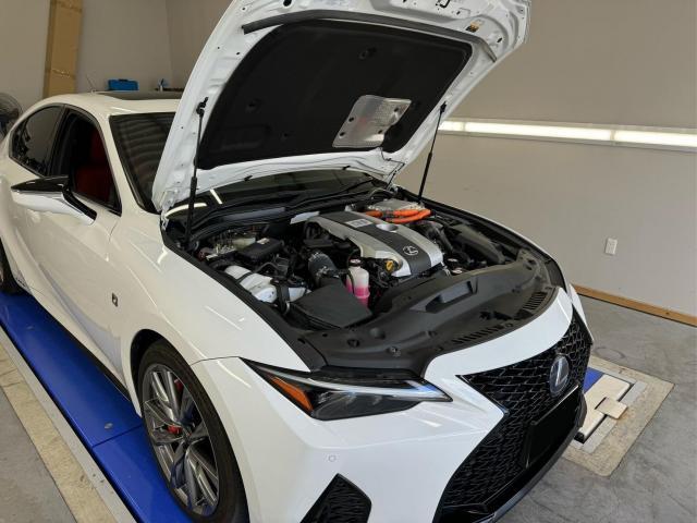 LEXUS　IS300h Fスポーツ　納車前整備　ご成約車両　エンジンオイル交換　その他点検　株式会社ワイズ 無料代車　当日車検OK　岸和田　和泉　泉佐野　堺　貝塚　忠岡　高石　熊取