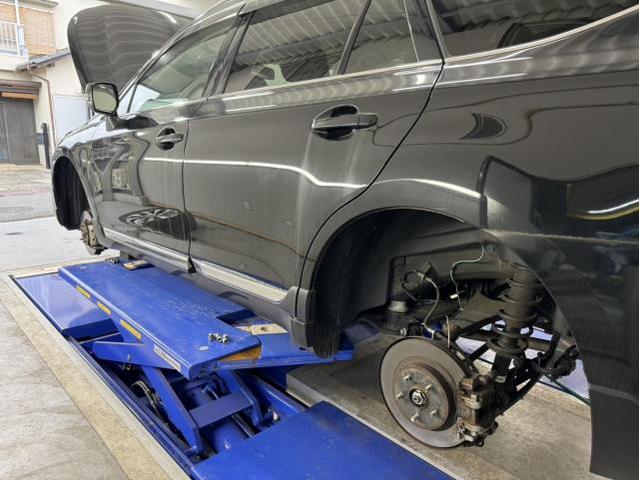 スバル　レガシィアウトバック　車検前整備　エンジンオイル交換　ブレーキフルード交換　タイヤローテーション　株式会社ワイズ 無料代車　当日車検OK　岸和田　和泉　泉佐野　堺　貝塚　忠岡　高石　熊取