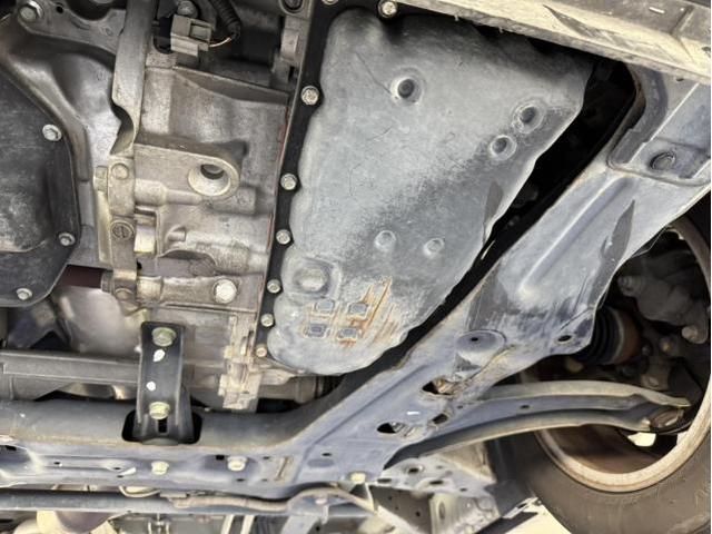 日産　セレナ　車検整備　CVT故障　エンジンオイル　ブレーキフルード　タイヤローテーション　フロントワイパーゴム交換　バルブコントロールボディ交換　CVT修理　HFC26　株式会社ワイズ　岸和田自動車整備工場　大阪　和泉　堺市　泉大津　貝塚