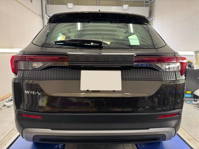 ホンダ WR-V カスタム DAMD フェイスチェンジキット エアロ テールランプガーニッシュ REVERB 取り付け 交換 株式会社ワイズ 岸和田自動車整備 エアロ取り付け フロントバンパー ボンネット 塗装 大阪 堺市 和泉 高石 貝塚