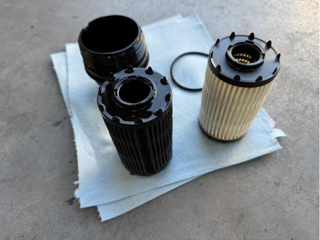 ポルシェ　カイエン　車検整備　エンジンオイル　オイルフィルター　エアコンフィルター　タイヤ４本　空気圧センサー　ブレーキフルード交換　株式会社ワイズ　岸和田輸入車整備　PORSCHE　大阪　堺市　和泉　高石　泉大津　貝塚　泉佐野　