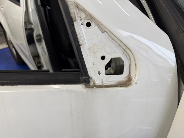 フォルクスワーゲン ゴルフ ゴルフ4 ドアミラー修理 左右 作動不良 ミラースイッチ 交換 ヘッドライト修理 株式会社ワイズ 岸和田輸入車整備 大阪 堺市 和泉 高石 泉大津 貝塚 泉佐野 狭山 河内長野