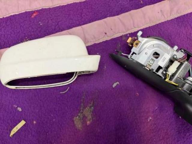 フォルクスワーゲン ゴルフ ゴルフ4 ドアミラー修理 左右 作動不良 ミラースイッチ 交換 ヘッドライト修理 株式会社ワイズ 岸和田輸入車整備 大阪 堺市 和泉 高石 泉大津 貝塚 泉佐野 狭山 河内長野