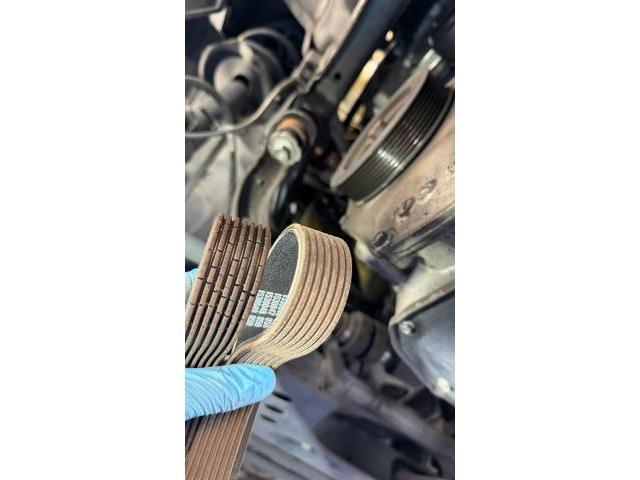 日産 キューブ 車検整備 ファンベルト ブレーキフルード リアワイパーゴム交換 タイヤローテーション NISSAN 板金塗装 株式会社ワイズ 岸和田自動車整備工場 大阪 和泉市 堺市 高石 貝塚 泉大津 泉佐野 熊取 河内長野 狭山 