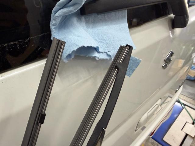 スズキ エブリイ 車検整備 エンジンオイル エアコンフィルター ロアアームブーツ タイロッドエンドブーツ 前後ワイパーゴム ブレーキフルード バッテリー交換 株式会社ワイズ 岸和田自動車整備工場 大阪 和泉 高石 貝塚  