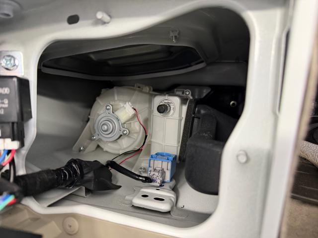 スズキ エブリイ 故障修理 事故修理 コンデンサー ラジエータ交換 冷却水漏れ エアコンガス漏れ DA17V 株式会社ワイズ 岸和田自動車整備工場 大阪 堺市 和泉 高石 泉大津 貝塚 泉佐野 熊取 泉南