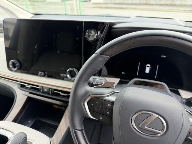 レクサス　LM500h　LEXUS　新車　テレビキャンセラー取り付け　テレビキット　ナビキット　ステアリングスイッチ切り替えタイプ　株式会社ワイズ　岸和田自動車整備工場　カスタム