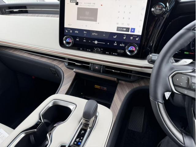 レクサス　LM500h　LEXUS　新車　テレビキャンセラー取り付け　テレビキット　ナビキット　ステアリングスイッチ切り替えタイプ　株式会社ワイズ　岸和田自動車整備工場　カスタム