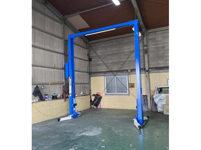 門型リフト　ハイルーフ車対応　ワイドタイプ　導入　リフト　修理　オイル交換　八尾　東大阪