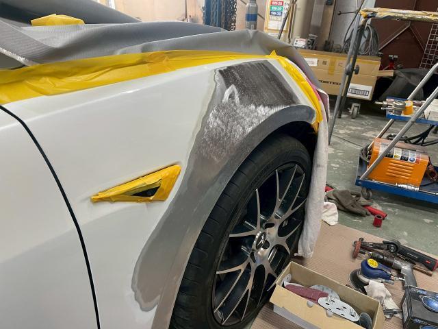 テスラ　モデル３　板金・外装補修