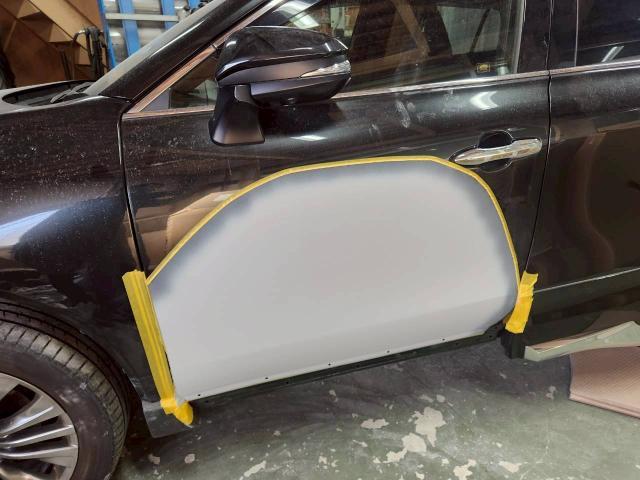トヨタ　ハリアー　板金・外装補修　左側面　フェンダー　　ドア