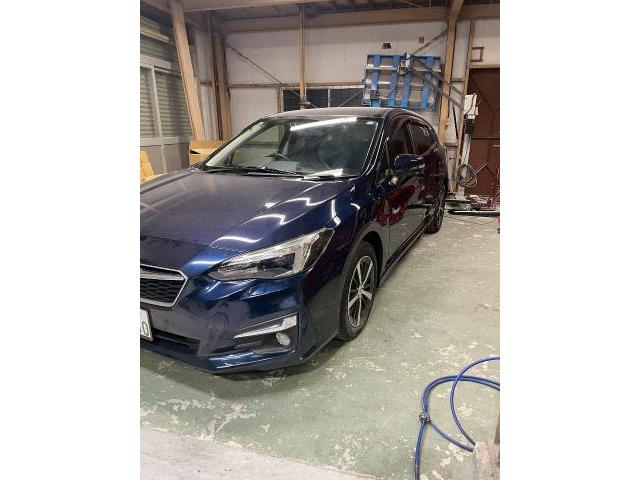 スバル　インプレッサ　鈑金塗装　左側面　ドア　フェンダー