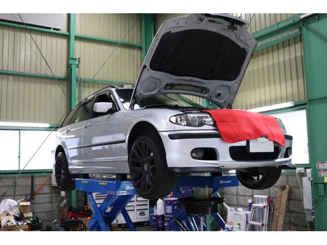 BMW E46 318i エンジンオイル交換|グーネットピット BMW E46 318i エンジンオイル交換|グーネットピット