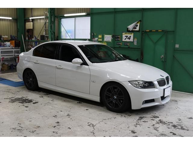 BMW E90 323i M sport ブリッツ車高調取り付け