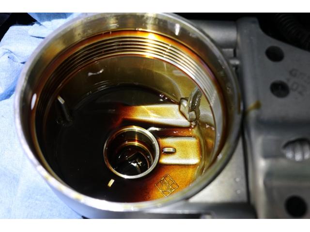 BMW E88 120i オイル漏れ修理