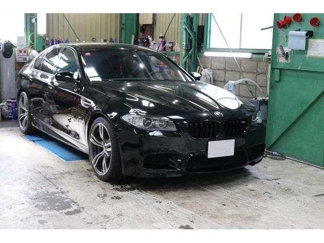 BMW F10 M5 エンジンオイル交換