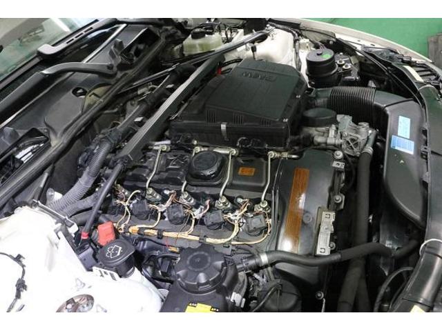 BMW E93 335i M sport エンジンオイル漏れ修理