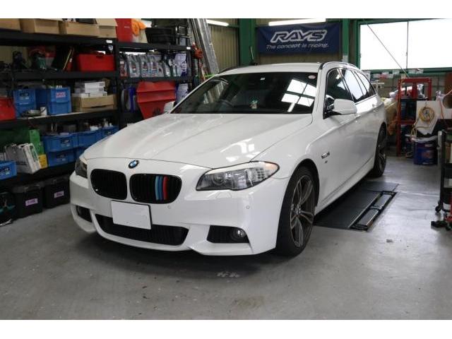 BMW F11 523d M sport ヘッドライト不具合修理 メンテナンス