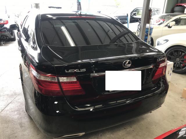 LS460　FOG交換　兵庫県　大阪府　伊丹市　尼崎市　西宮市　宝塚市　川西市　整備　修理　車検　板金　カスタム　持ち込み　取付