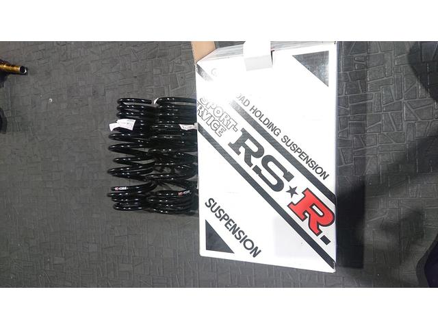 トリプルエス　京都　外車、輸入車修理　スズキ　64エブリイ　ダウンサス取付