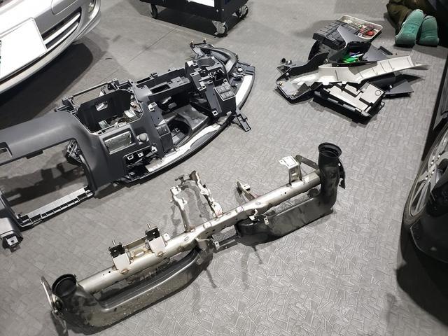 トリプルエス　京都　外車、輸入車修理　スズキ　パレットSW　エアコン　エバポレーター　エキパン交換