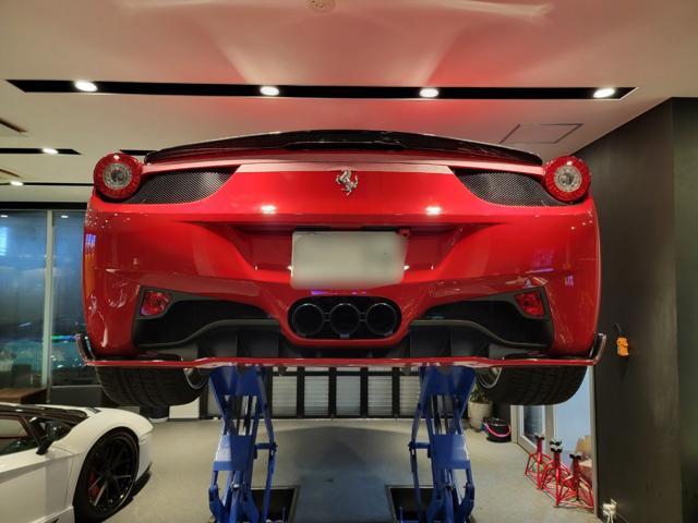 トリプルエス　京都　外車　輸入車整備　
フェラーリ　Ferrari 458 イタリア　F Iフルエキゾーストマフラー　交換　SVRエアロ取り付け