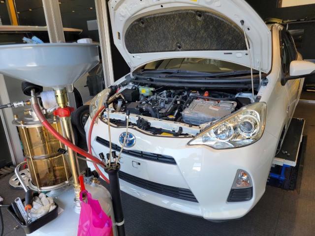 トリプルエス　京都　外車　輸入車整備　京都府　I様　トヨタ　アクア　納車　点検
