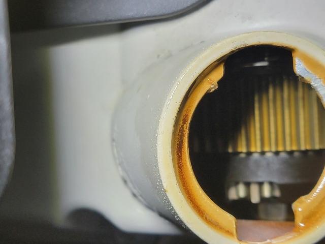 トリプルエス　京都　外車　輸入車整備　京都府　O様　BMW M3  オイル漏れ　点検　洗浄　フィラーキャップ　交換