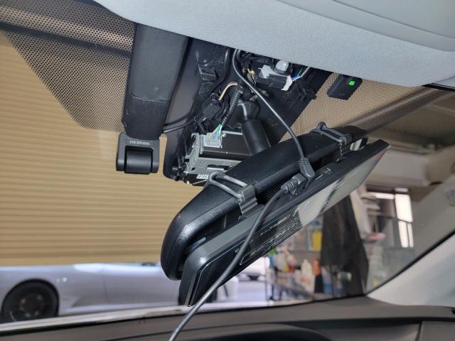 トリプルエス　京都　外車　輸入車整備　京都府　Y様　トヨタ　プリウス　50系　デジタルインナーミラー　取付