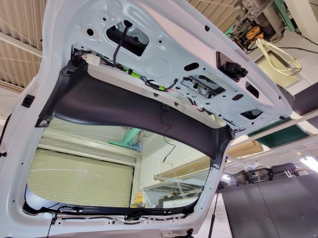 トリプルエス　京都　外車　輸入車整備　京都府　Y様　トヨタ　プリウス　50系　デジタルインナーミラー　取付