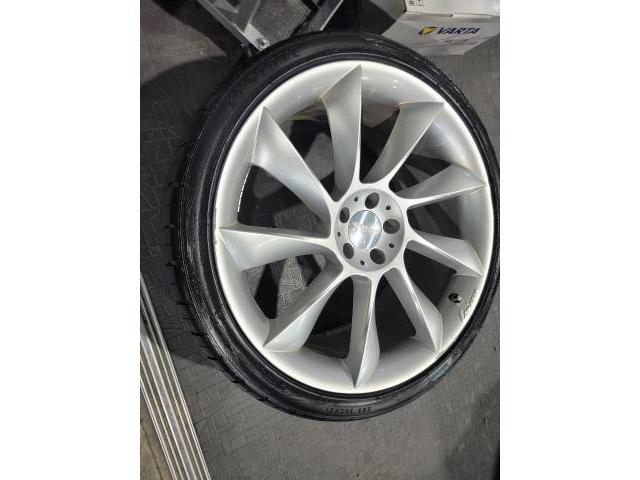 トリプルエス　京都　外車　輸入車整備　京都府　F様　メルセデスベンツ　Ｓクラス　タイヤ交換　サスペンション・足回りパーツ取付