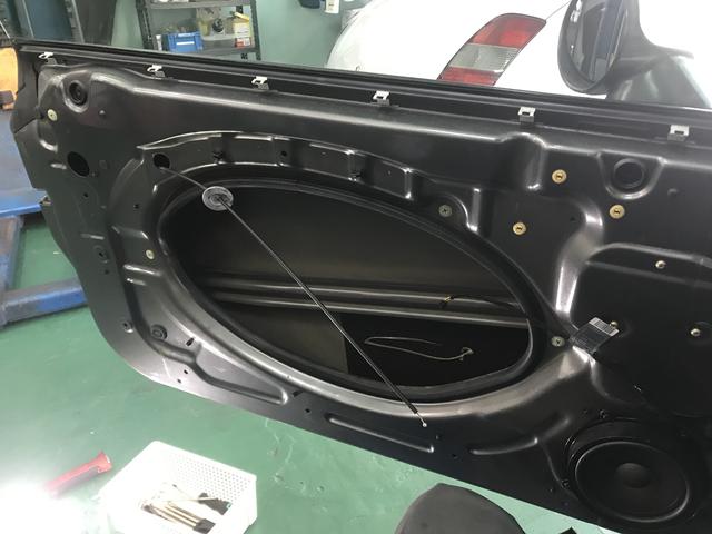 BMW　MINI R53　クーパーS　助手席側ドアロックアクチュエーター故障　点検　修理　大阪市　北区　大淀中　福島区　淀川区　鷺洲　若葉自動車