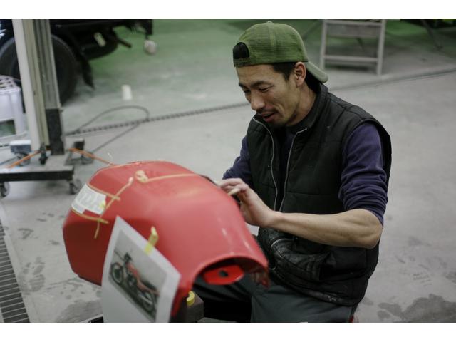 スタッフ紹介3