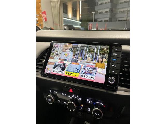 大阪府！東大阪市より！
新型フィットRS前後ドラレコ、テレビキャンセラー取り付けいたしました！