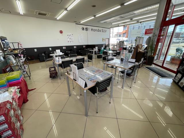 ホンダカーズ北大阪 枚方池之宮店(5枚目)