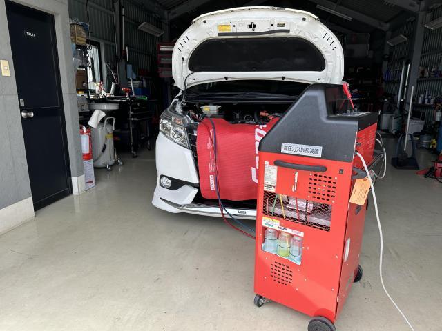 トヨタ　ノア　エアコンメンテナンス　奈良　大和高田市　橿原市　葛城市　御所市　香芝市　桜井市　広陵町　田原本町　大阪　京都　和歌山　三重